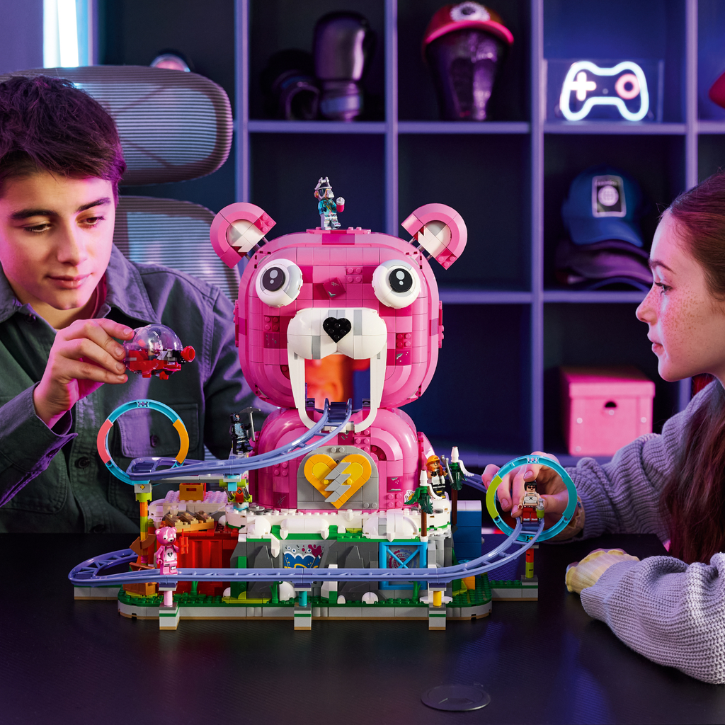 LEGO? Fortnite? Rave Cave