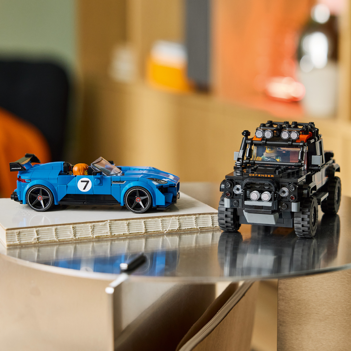 LEGO? Speed Champions Jaguar Project 7 & Land Rover Defender