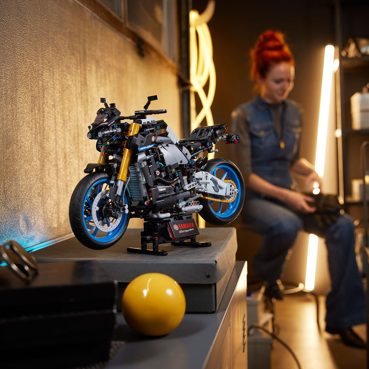LEGO? Technic Yamaha MT-10 SP
