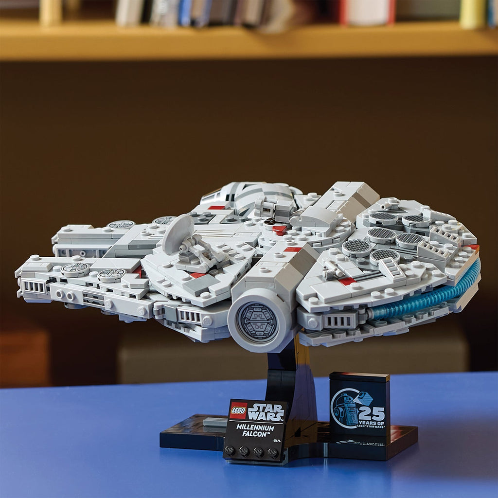 LEGO? Star Wars Millennium Falcon?