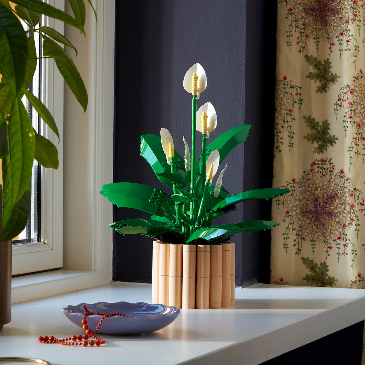 LEGO? Botanicals Peace Lily