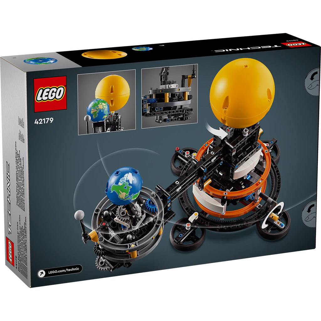 LEGO? Technic Planet Earth and Moon in Orbit