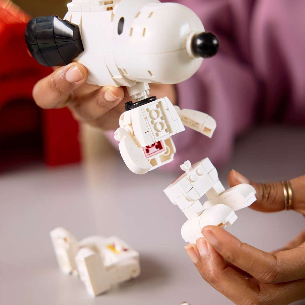 LEGO? Ideas Peanuts: Snoopy's Doghouse