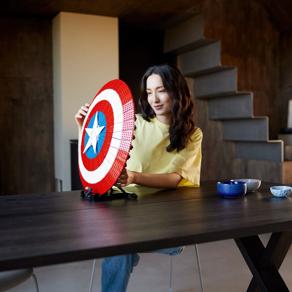 LEGO? Marvel Captain America's Shield