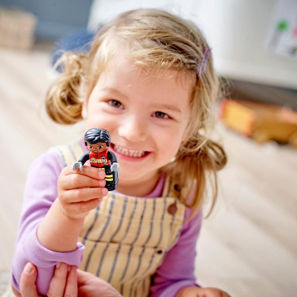 LEGO? DUPLO? Rescue Fire Station & Helicopter