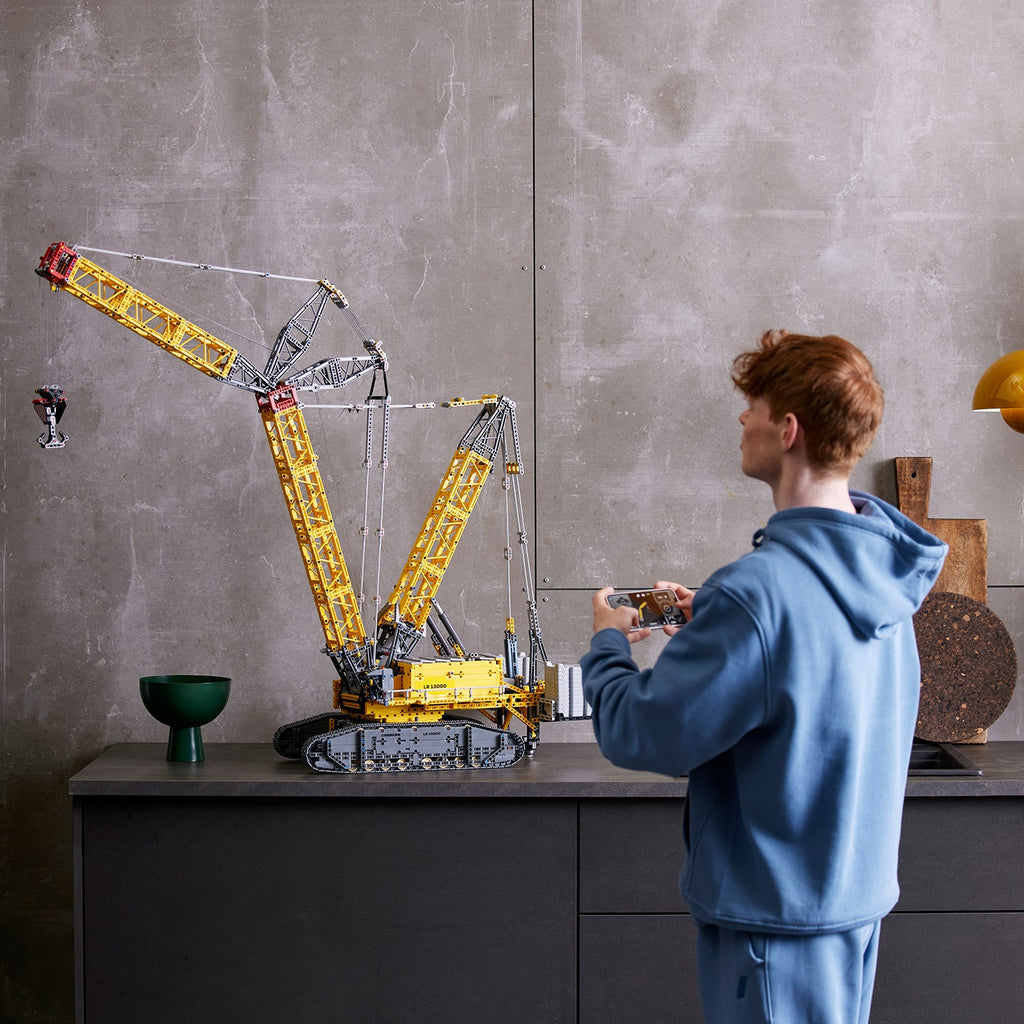 LEGO? Technic Liebherr Crawler Crane LR 13000