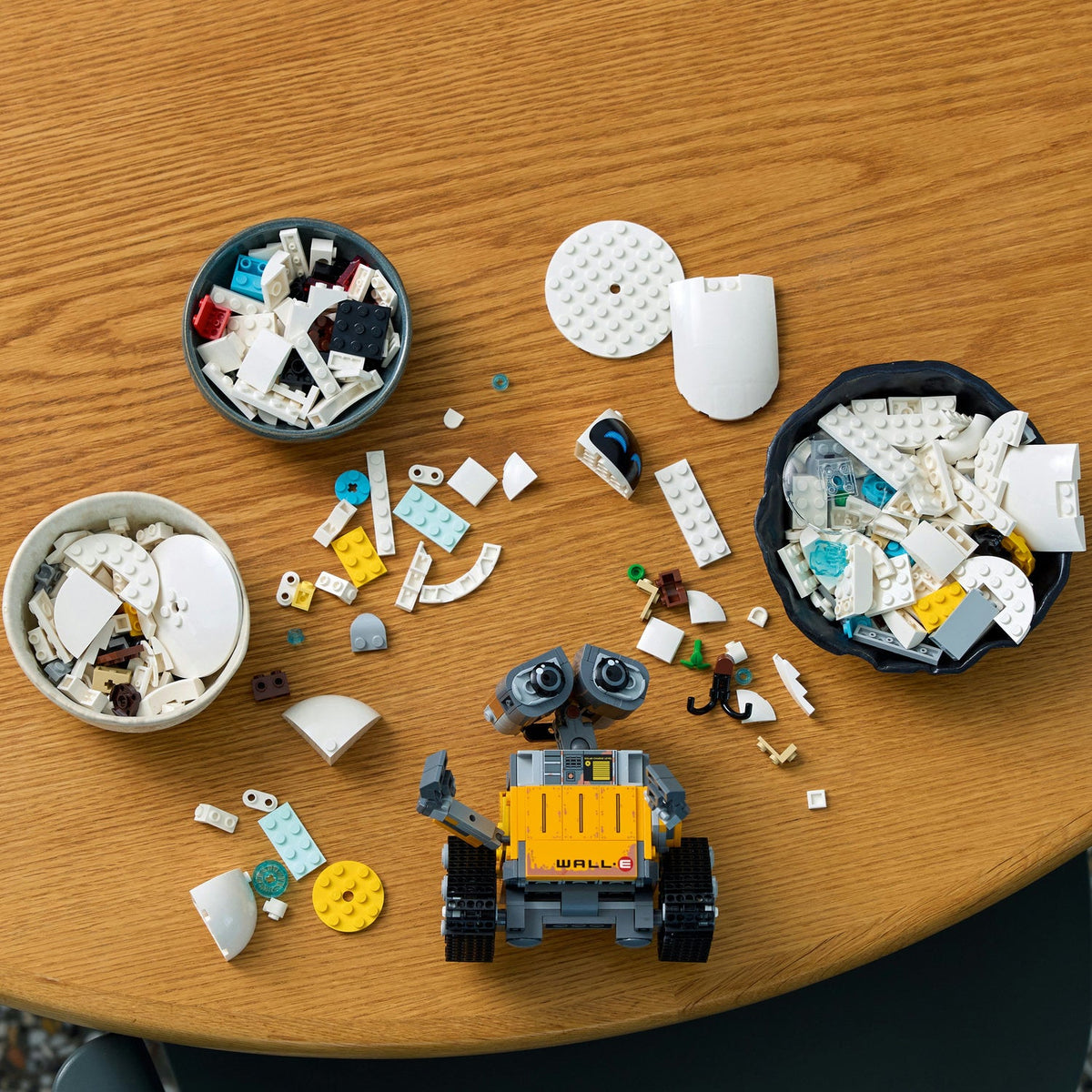 LEGO? | Disney and Pixar WALL-E and EVE