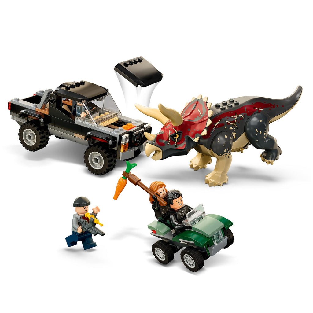 LEGO? Jurassic World Triceratops Pickup Truck Ambush