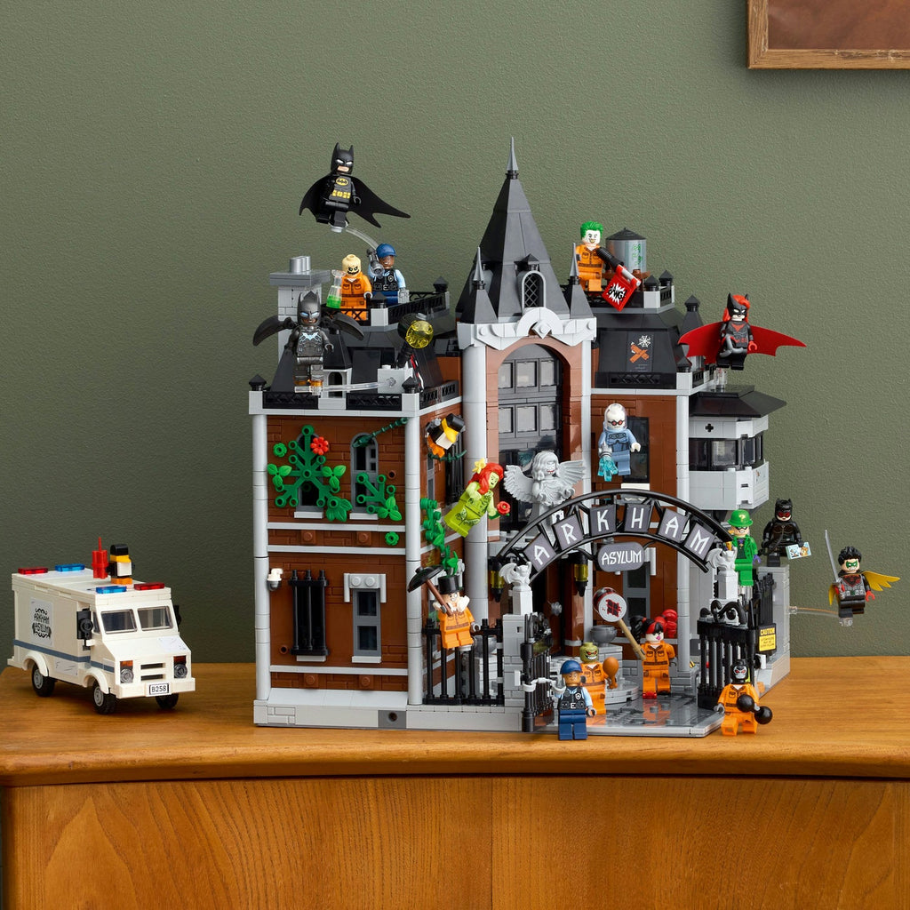 LEGO? DC Batman? Arkham Asylum?