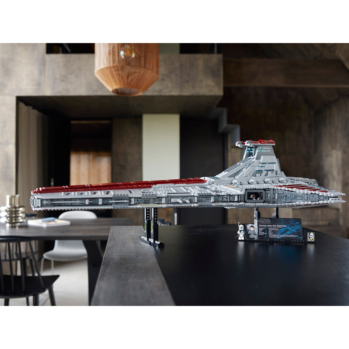 LEGO? Star Wars? Venator-Class Republic Attack Cruiser - Ultimate Collector Series