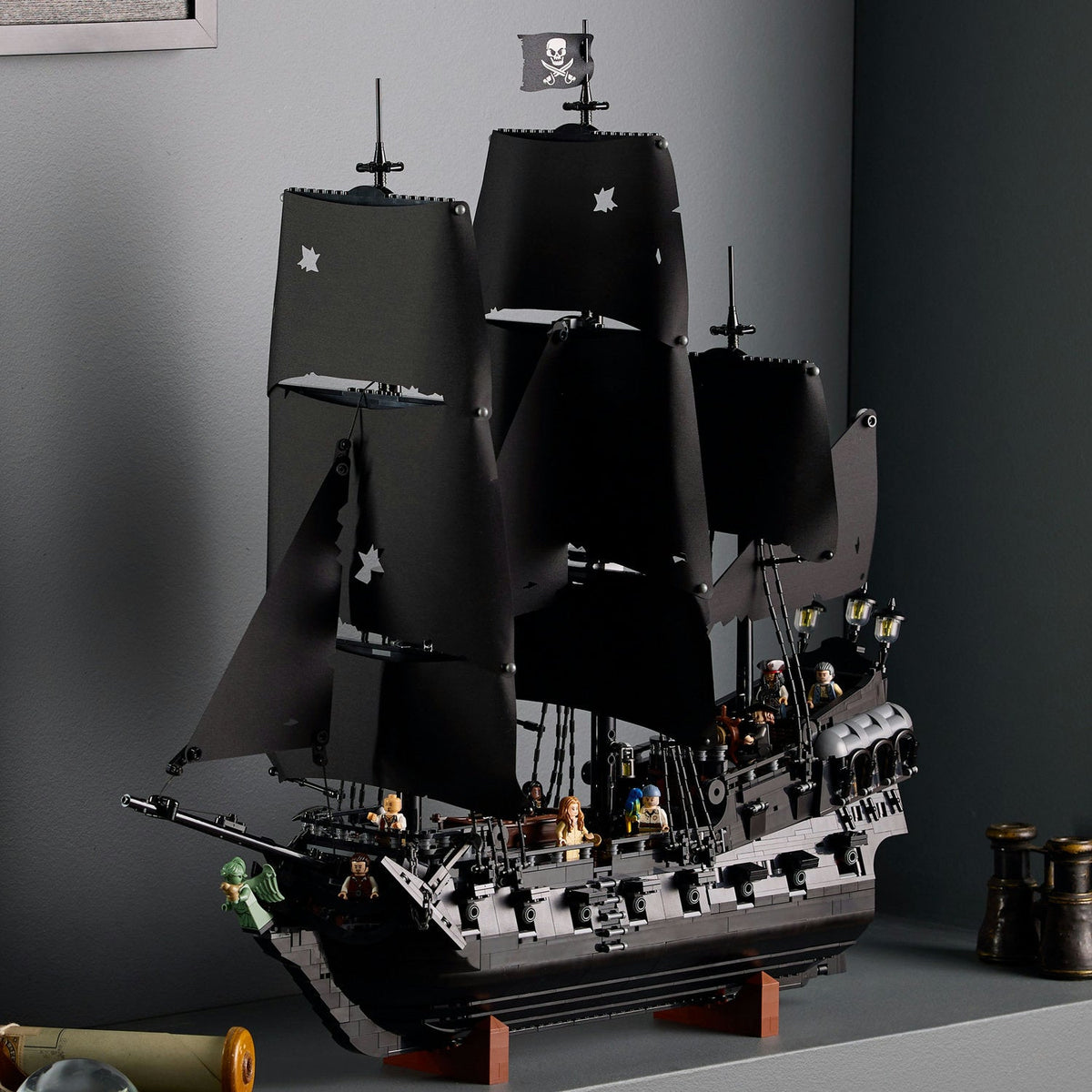 LEGO? Icons Captain Jack Sparrow's Pirate Ship