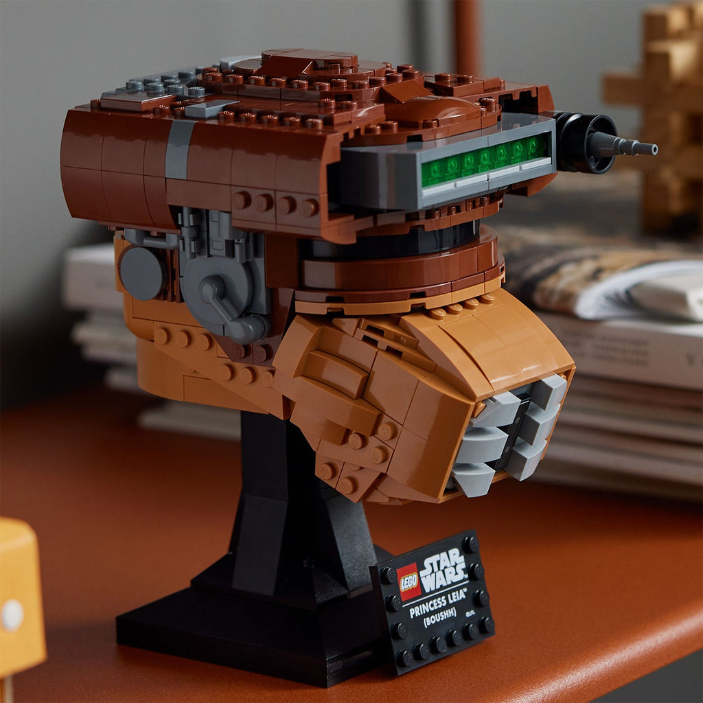 LEGO? Star Wars? Princess Leia? (Boushh?) Helmet