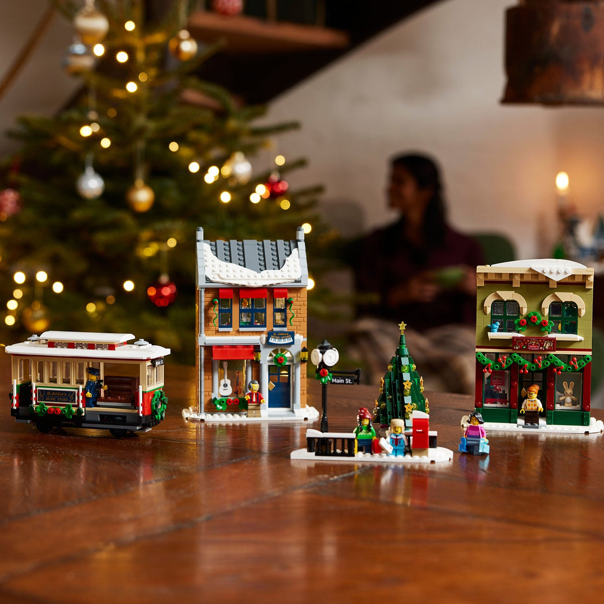 LEGO? Icons Holiday Main Street