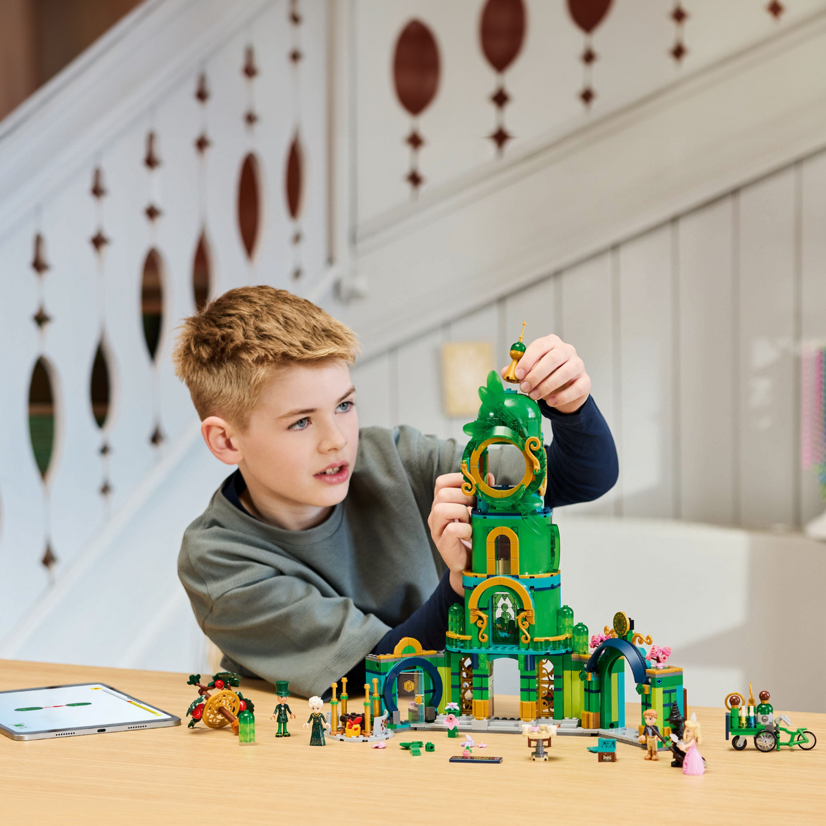 LEGO? Wicked Welcome to Emerald City