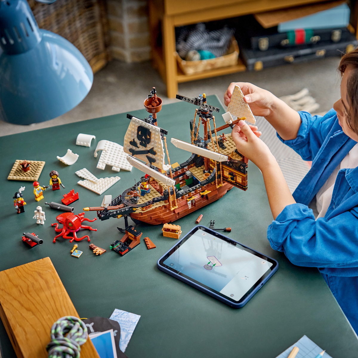 LEGO? Creator Iconic Pirate Ship