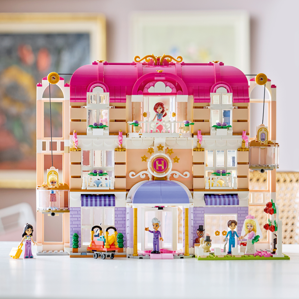 LEGO? Friends Heartlake City Grand Hotel