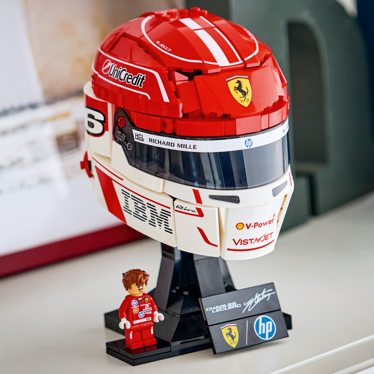 LEGO? Editions Scuderia Ferrari HP Charles Leclerc Helmet