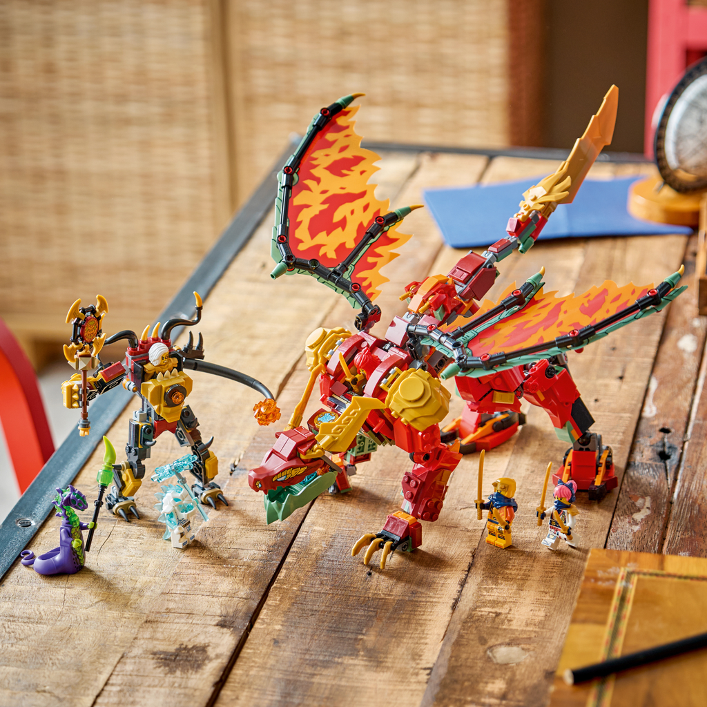 LEGO? NINJAGO? Wyldfyre's Transforming Dragon Mech