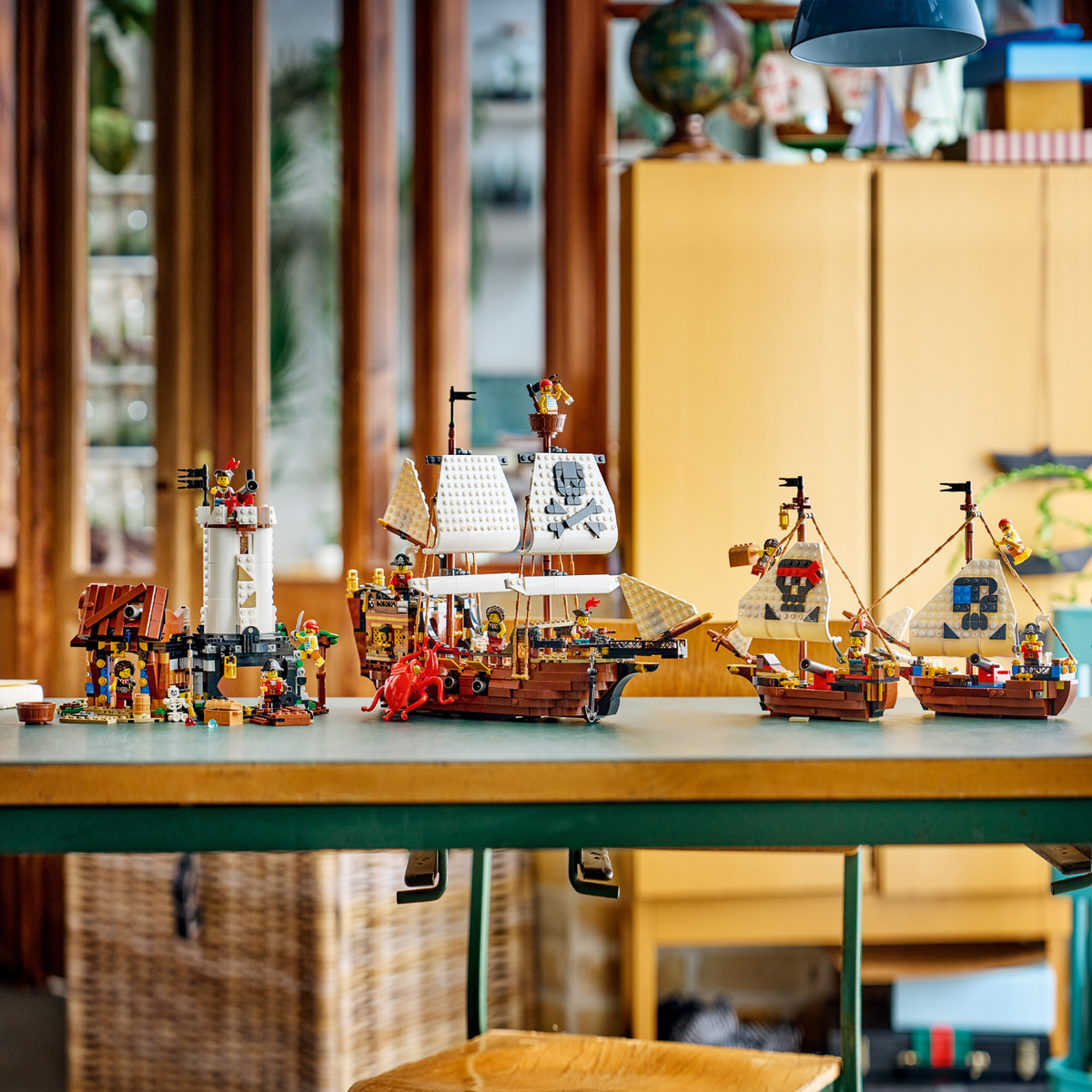 LEGO? Creator Iconic Pirate Ship