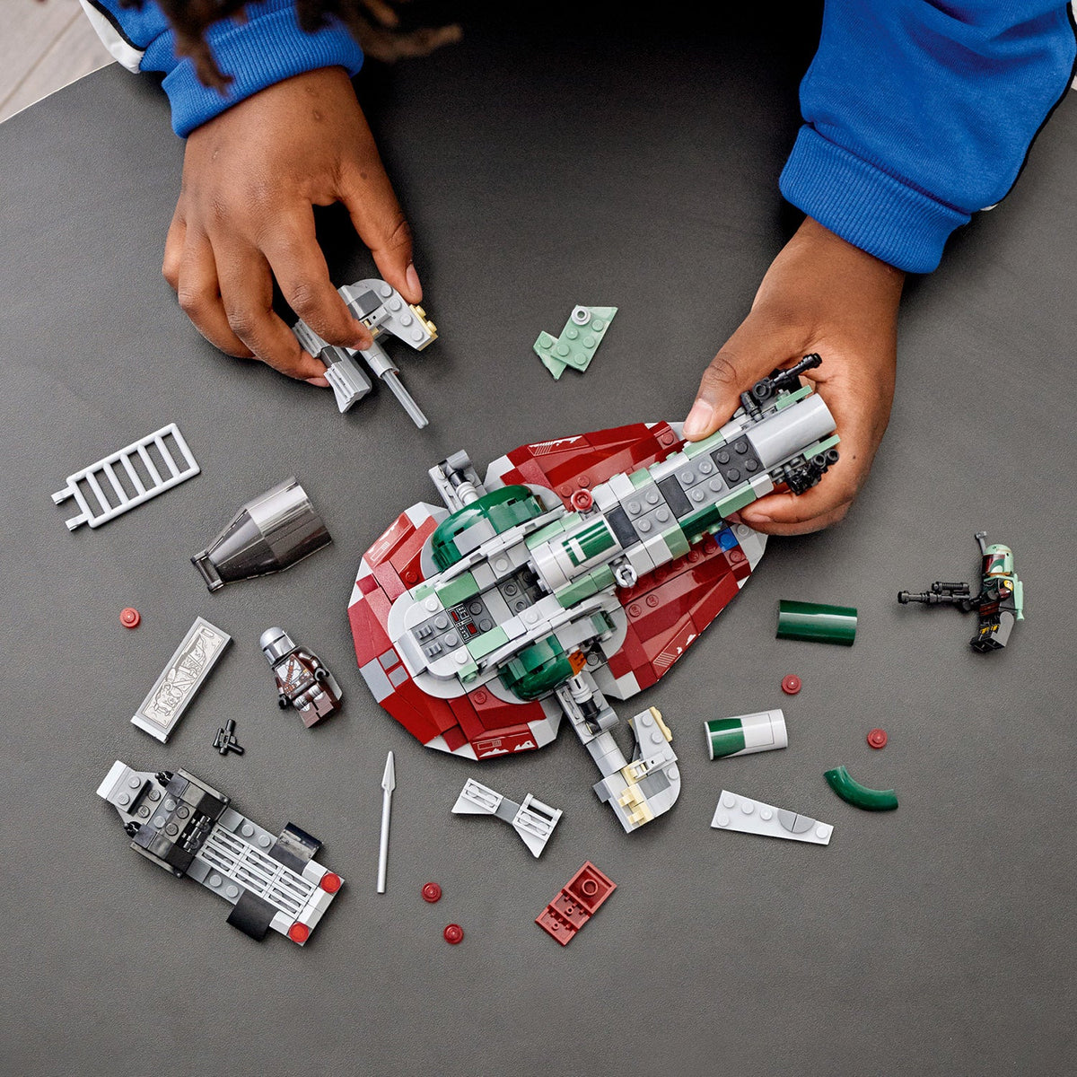 LEGO? Star Wars? Boba Fett's Starship?