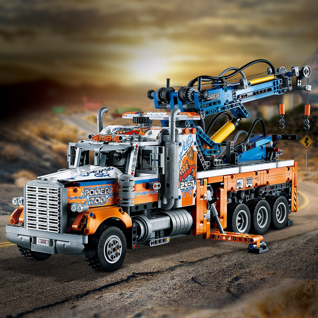 LEGO? Technic Heavy-duty Tow Truck