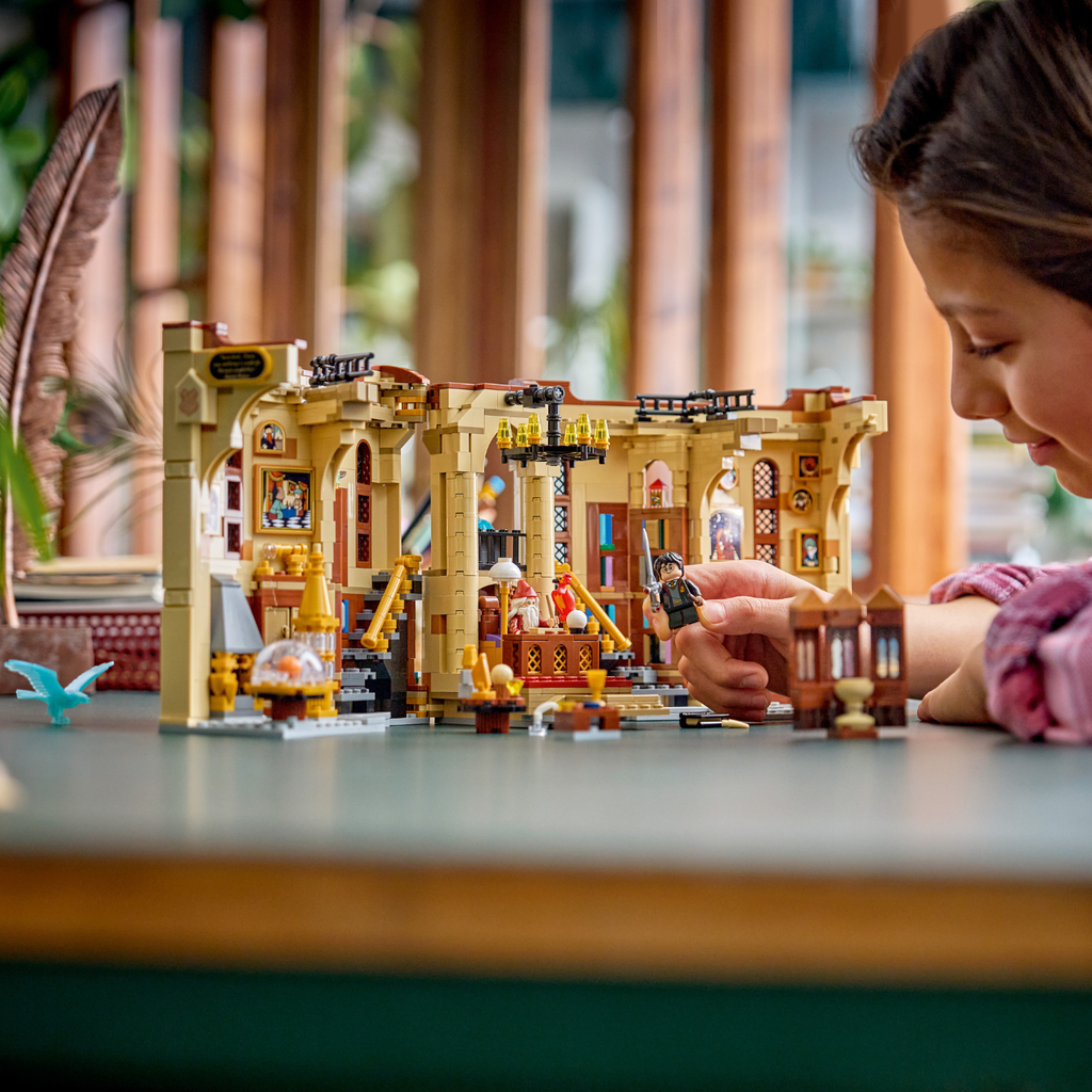LEGO? Harry Potter? Book Nook: Dumbledore's Office
