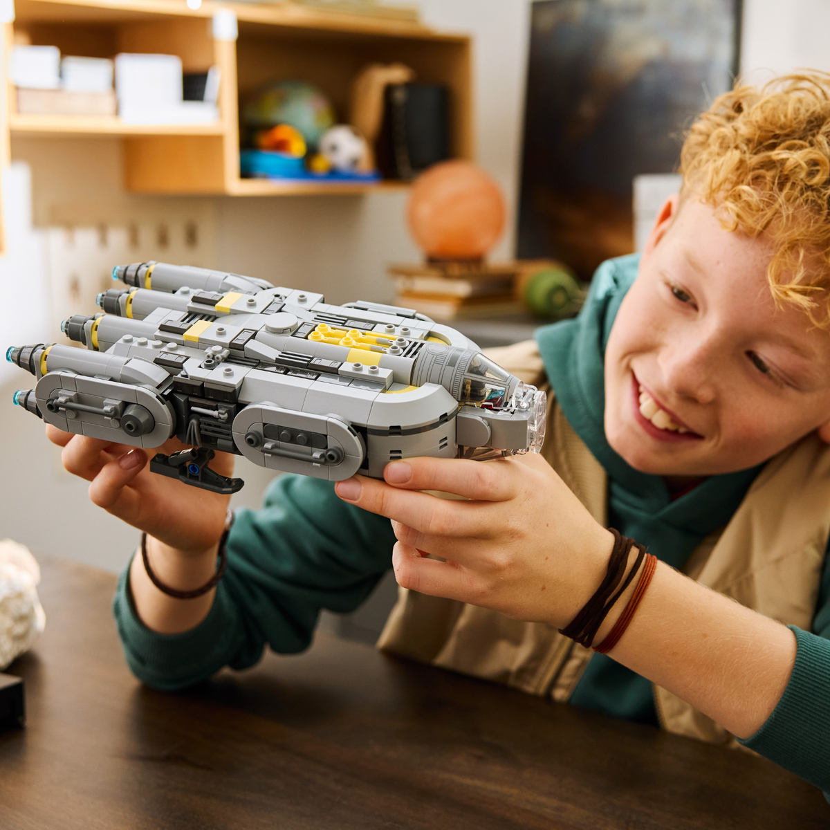 LEGO? Star Wars? Anzellan Starship