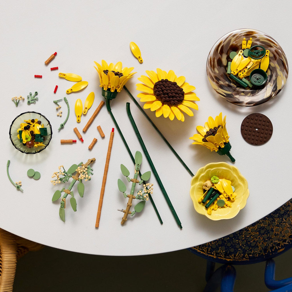 LEGO? Botanicals Sunflower Bouquet