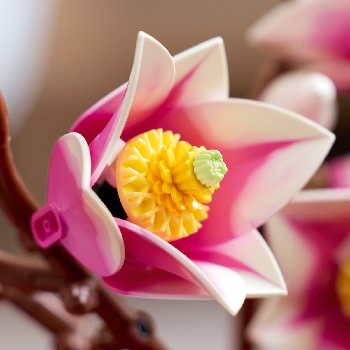 LEGO? Botanicals Magnolia Branches
