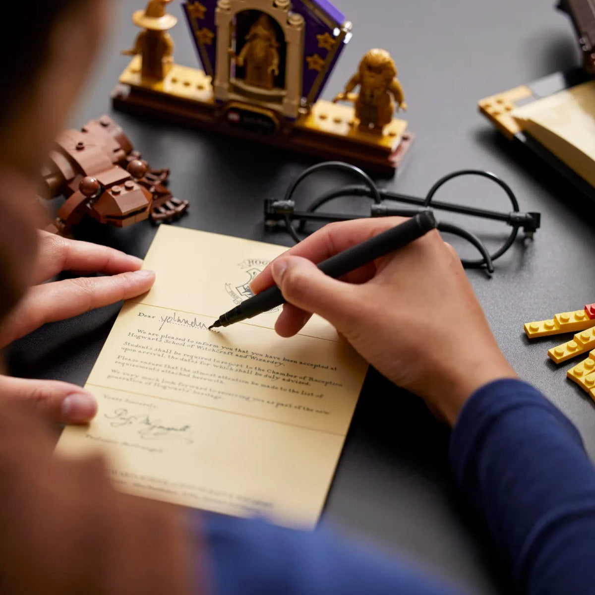 LEGO? Harry Potter? Hogwarts? Icons - Collectors Edition