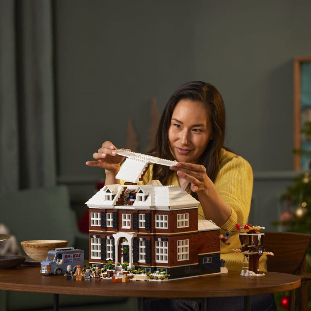 LEGO? Ideas Home Alone