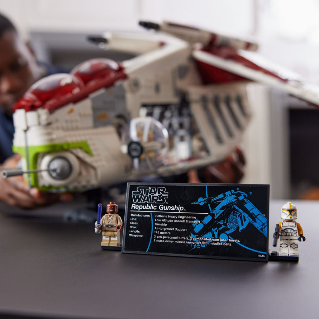 LEGO? Star Wars? Republic Gunship
