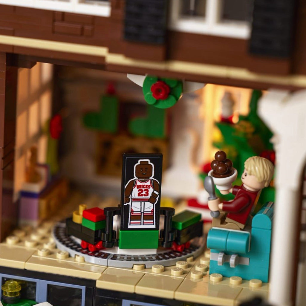 LEGO? Ideas Home Alone