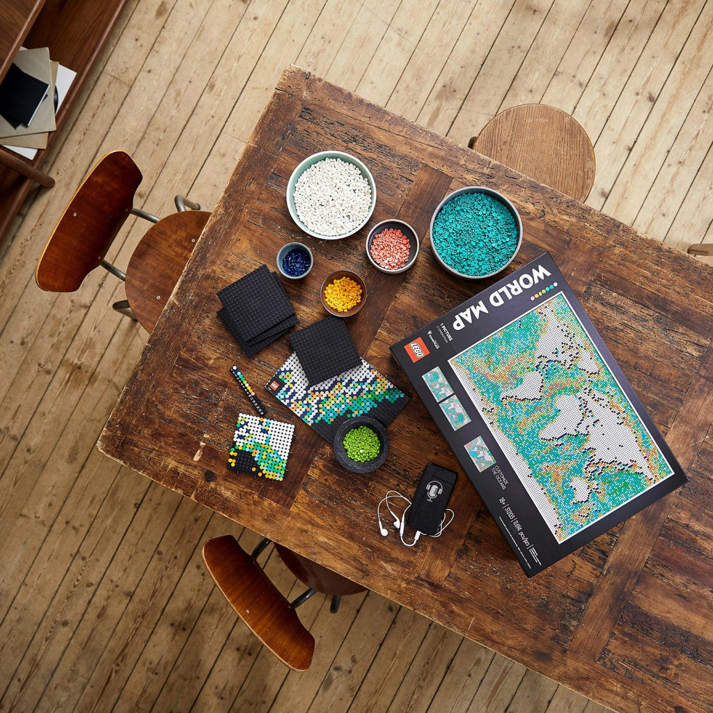 LEGO? Art World Map