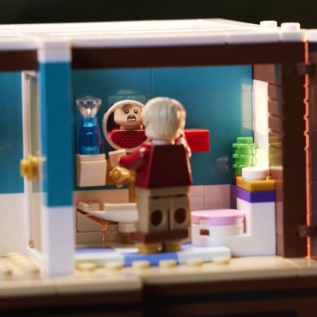 LEGO? Ideas Home Alone