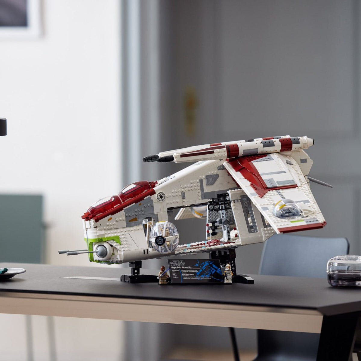 LEGO? Star Wars? Republic Gunship