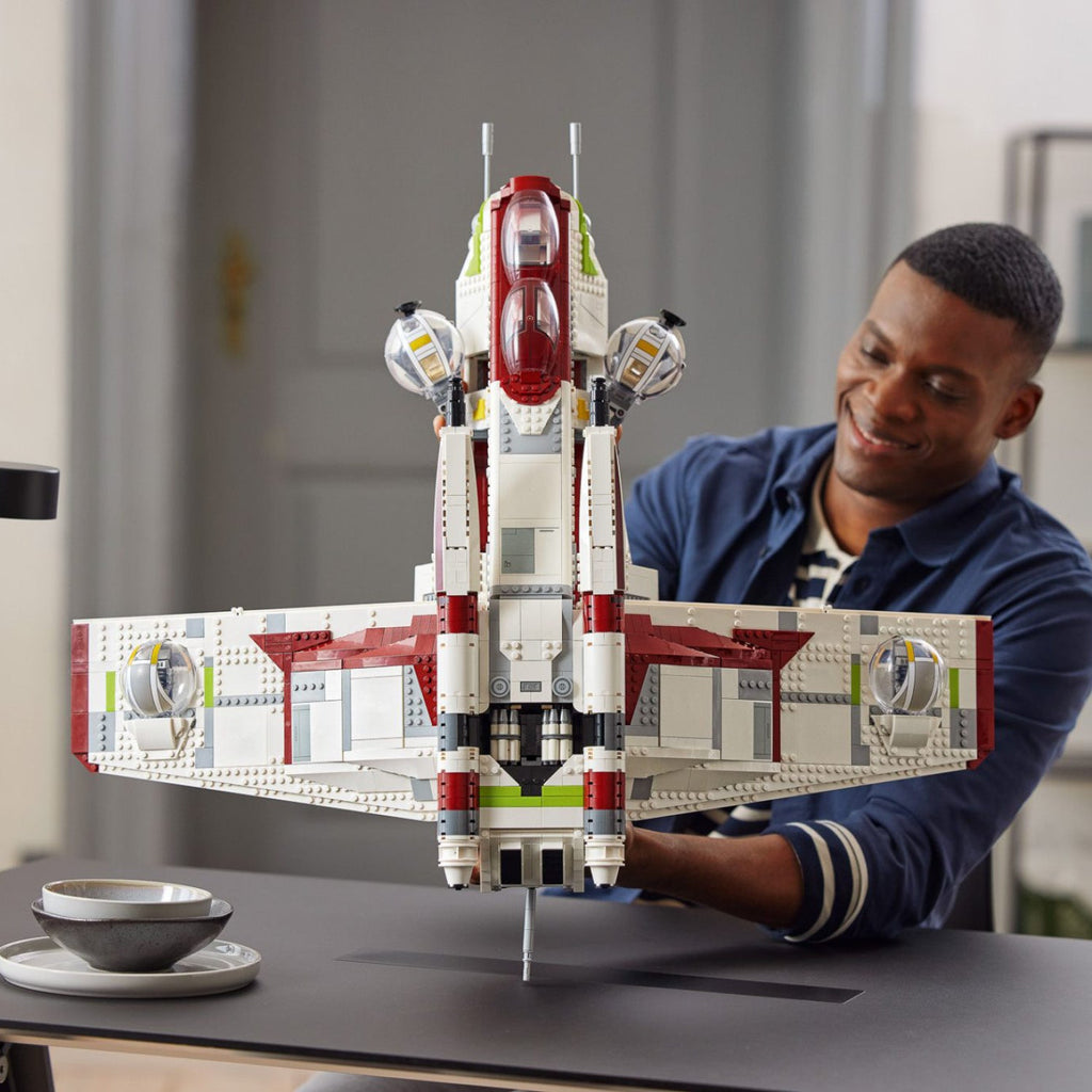 LEGO? Star Wars? Republic Gunship