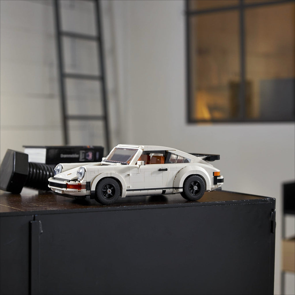 LEGO? Porsche 911
