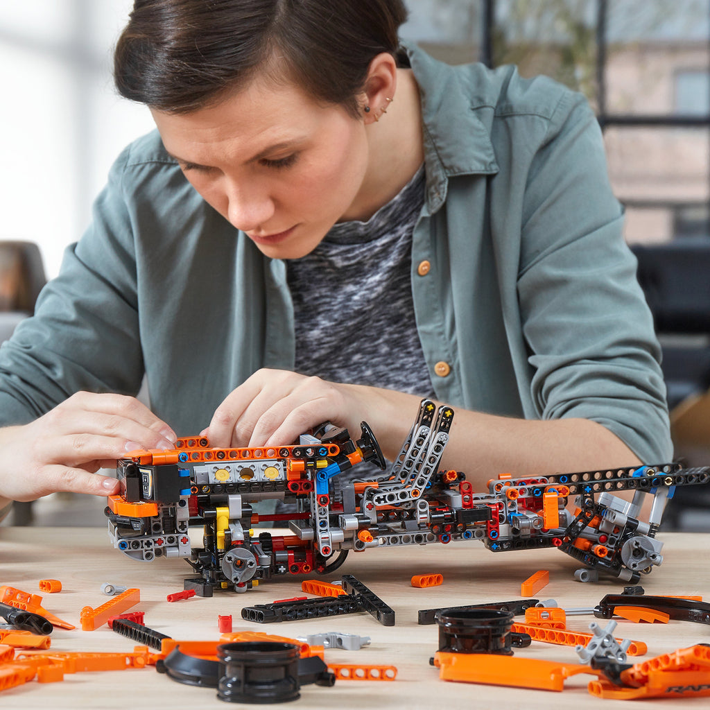 LEGO? Technic Ford F-150 Raptor