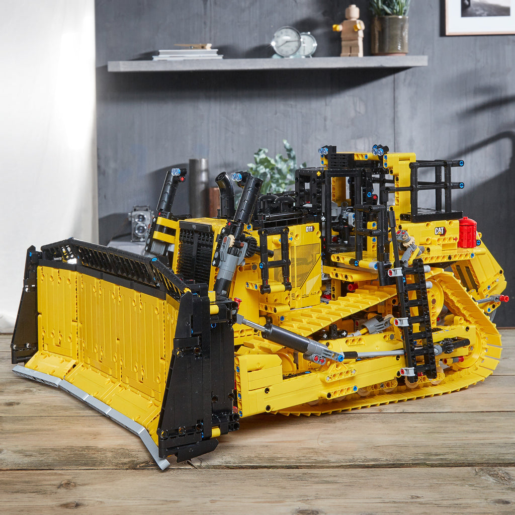 LEGO? Technic App-Controlled Cat? D11?Bulldozer