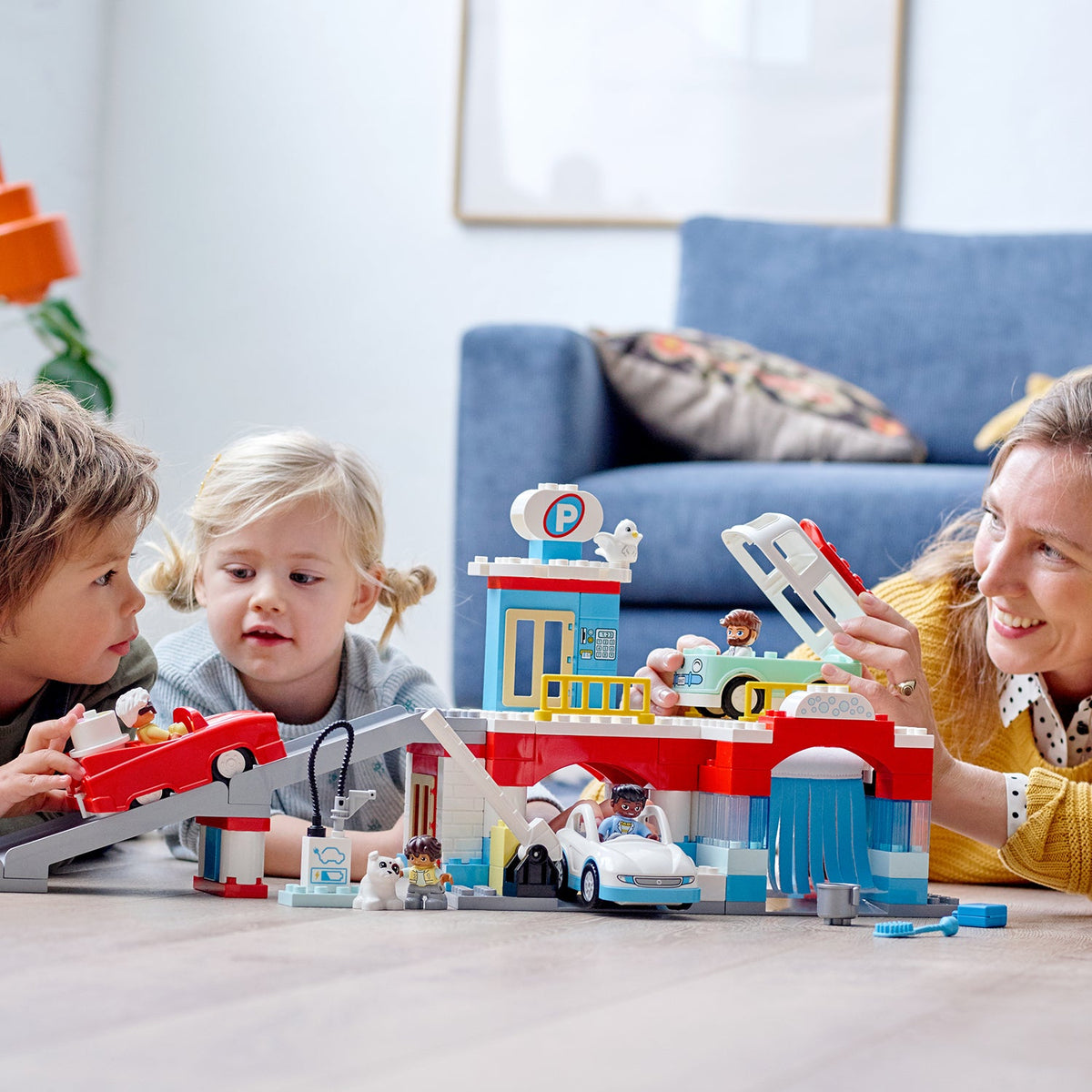 LEGO? DUPLO? Car Park and Car Wash