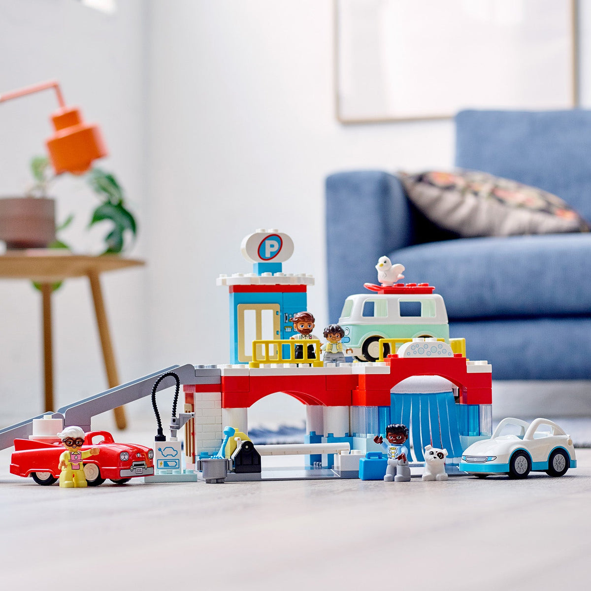 LEGO? DUPLO? Car Park and Car Wash