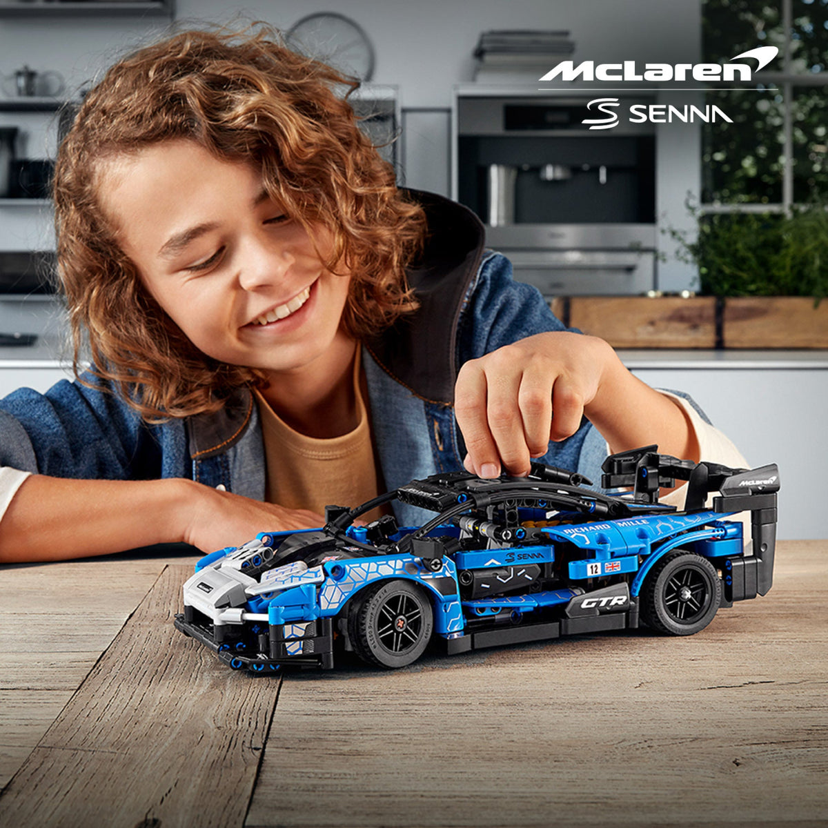 LEGO? Technic McLaren Senna GTR?
