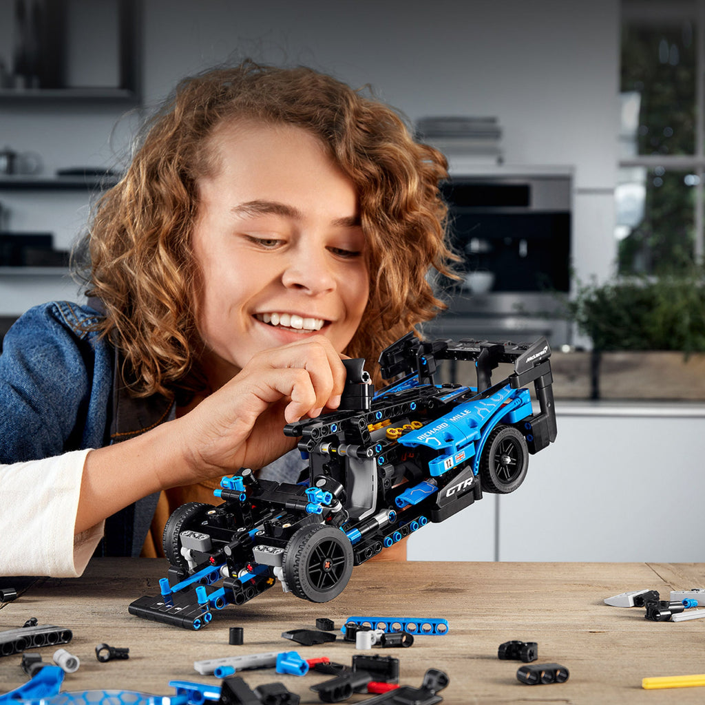 LEGO? Technic McLaren Senna GTR?